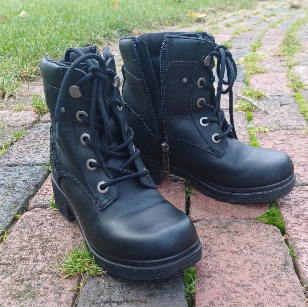 Harley-Davidson Black Combat Moto Boots with Lace-Up Design